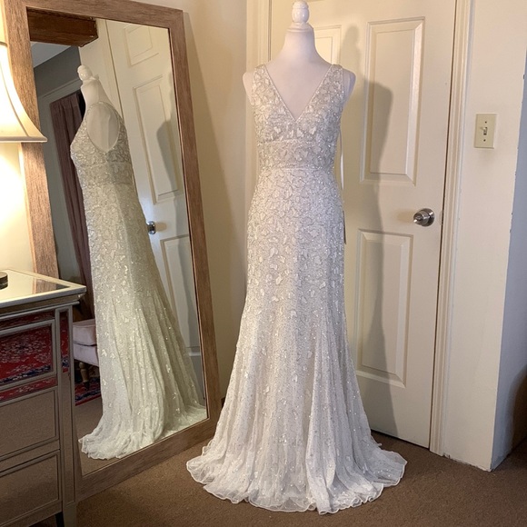 MAC DUGGAL
Hand Embellished Sleeveless Beaded Gown with Sweeping Train - Picture 4 of 15